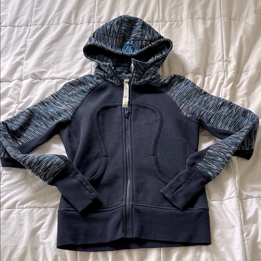 lululemon athletica Blue Patterned scuba Hoodie sweatshirt